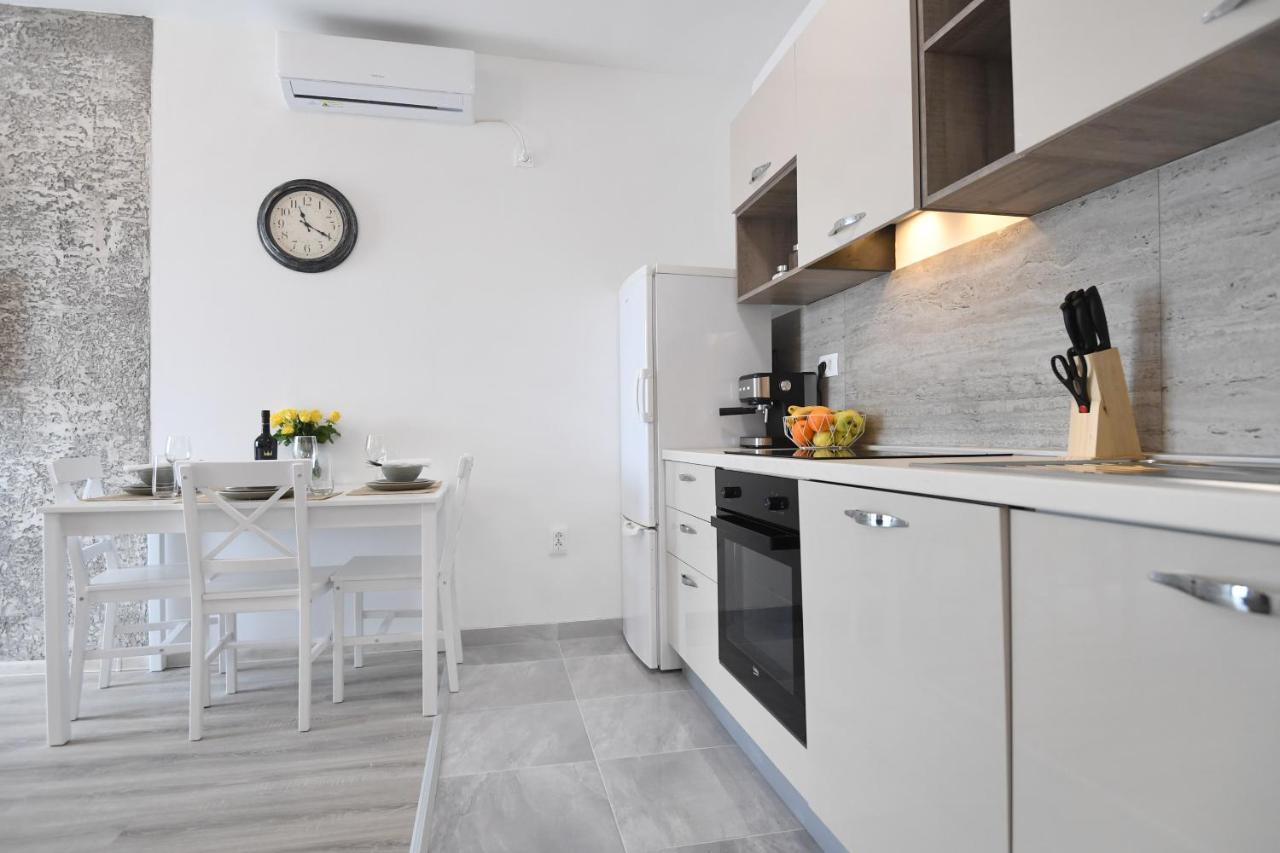 The Grey Apartment Задар Экстерьер фото